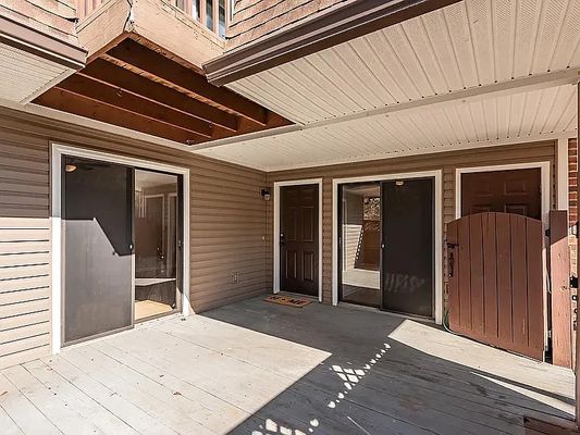 Finley Forest Dr listing photo