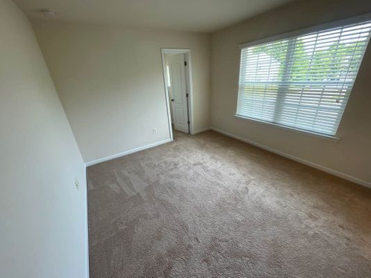Agnew Dr, Charlotte, NC listing photo