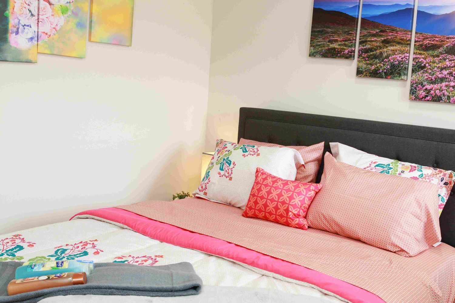 Co-living rooms at Red Birch Dr, Charlotte NC 28262 on Alcove