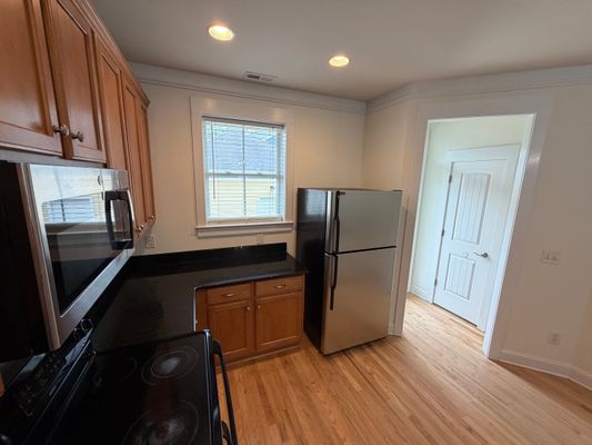 Dubois Court listing photo