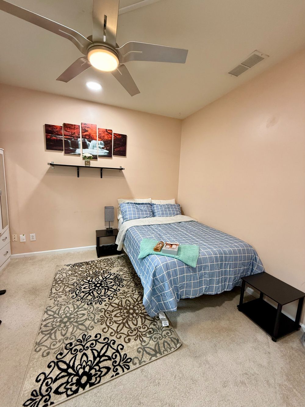 Co-living rooms at Arbor Vista Dr, Charlotte NC 28262 on Alcove