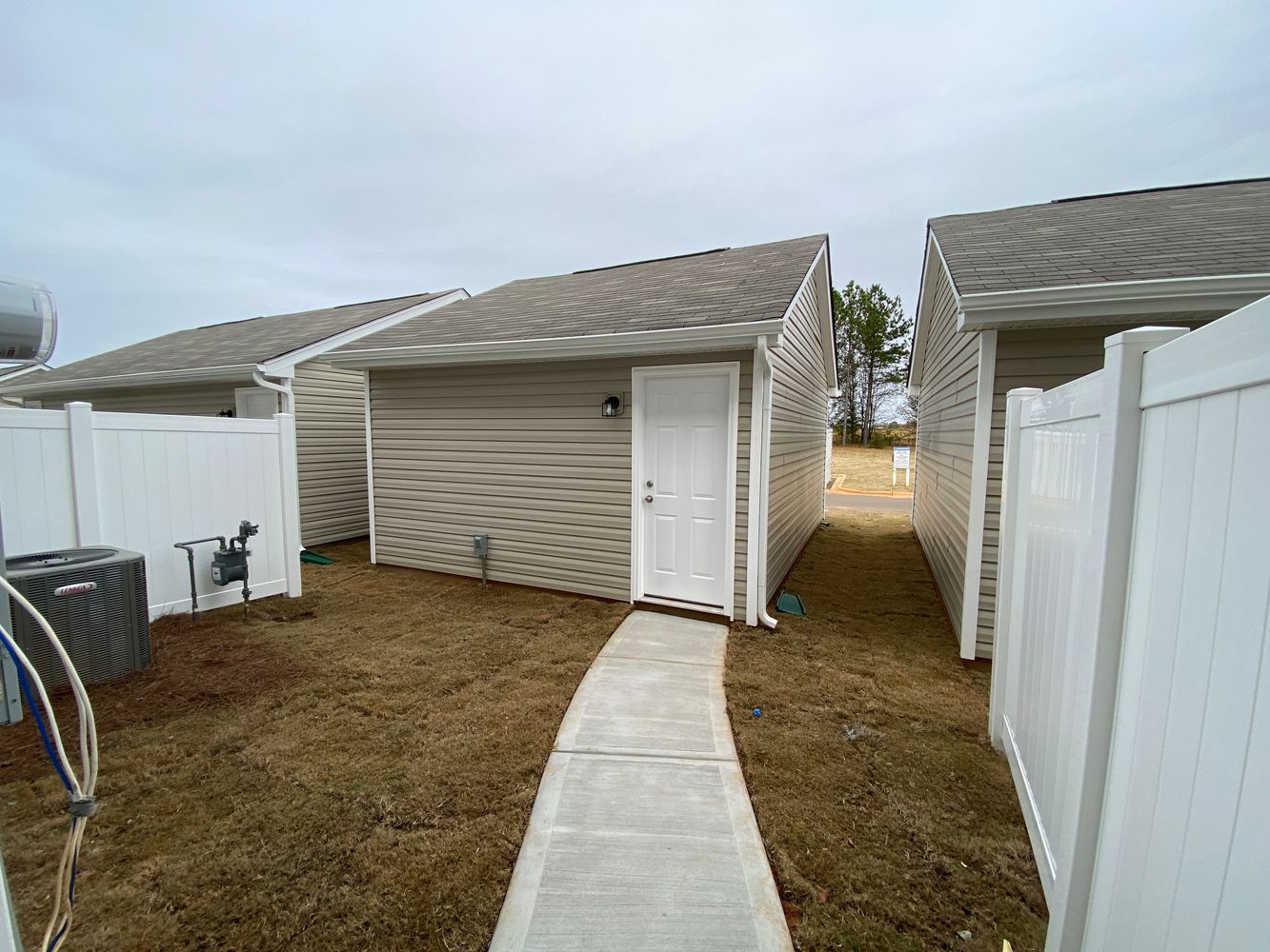 Canton Side Ave, Charlotte NC 28273 Alcove