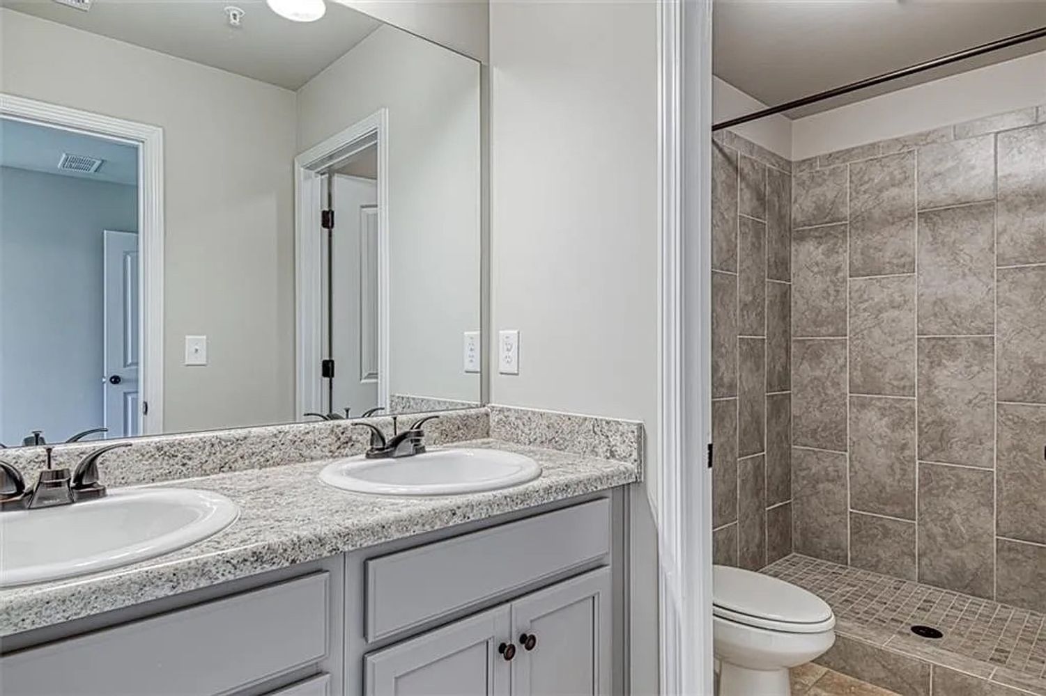 Bayrose Cir, East Point GA 30344 on Alcove