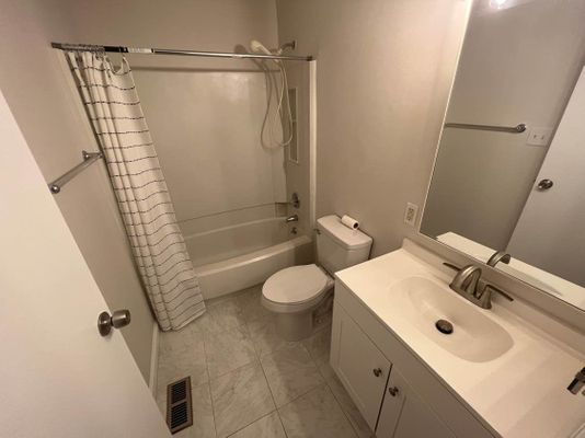 Henslowe Dr, Raleigh, NC listing photo