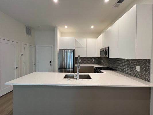 Custer Ave Se listing photo