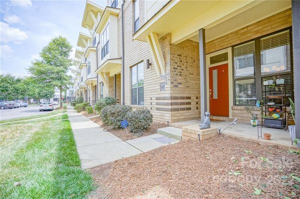 Steel Yard Ct listing photo