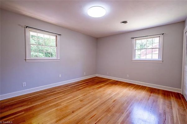 Kinnamon Rd listing photo