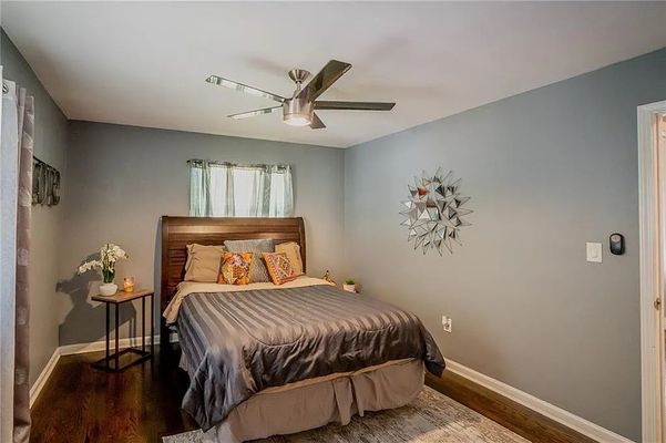 Browns Mill Rd Se listing photo