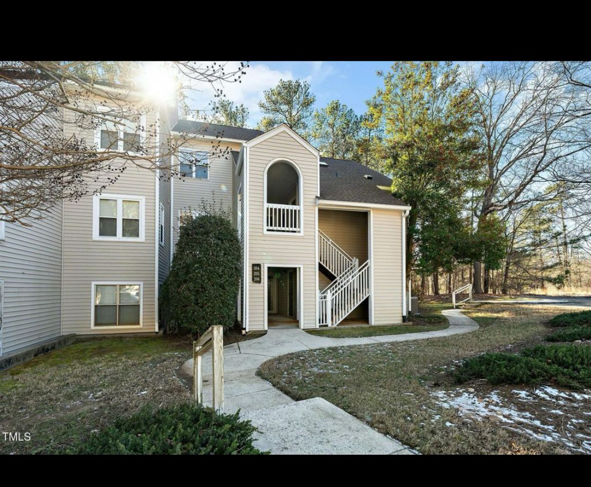 Winterpointe Ln, Raleigh 27606 on Alcove