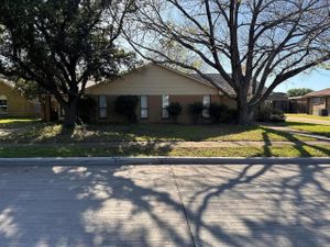 Santa Anna Dr, Garland TX 75042 on Alcove