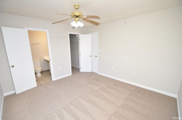 Crab Orchard Dr, Raleigh, NC listing photo