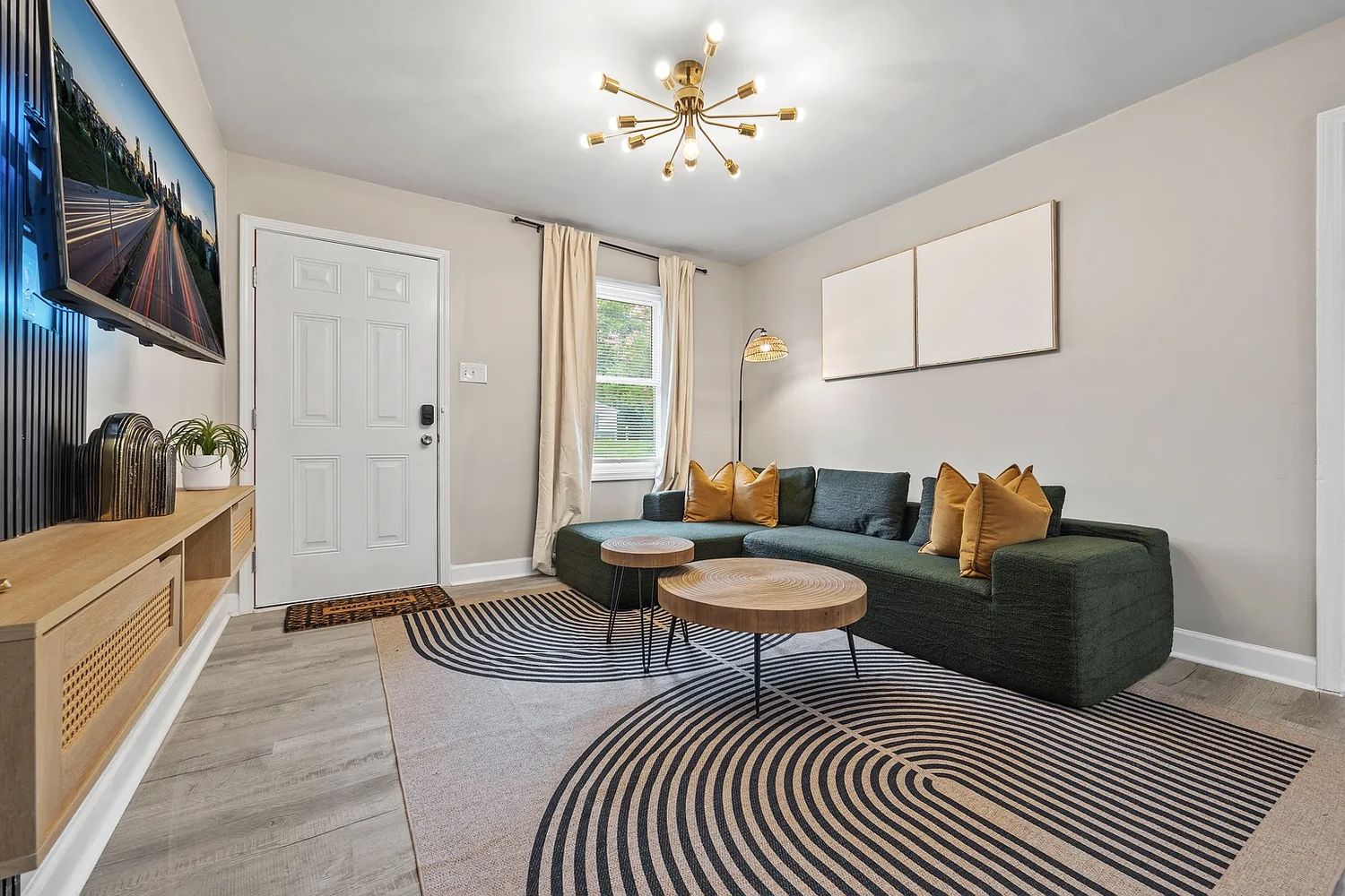 Ayrshire Cir NW, Atlanta GA 30318 on Alcove