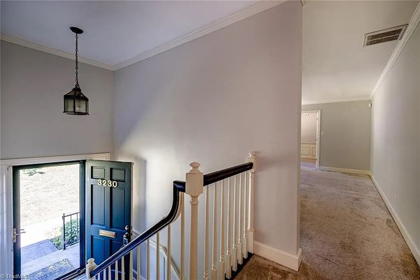 Kinnamon Rd listing photo