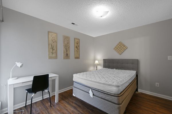 University Ct, Raleigh, NC listing photo