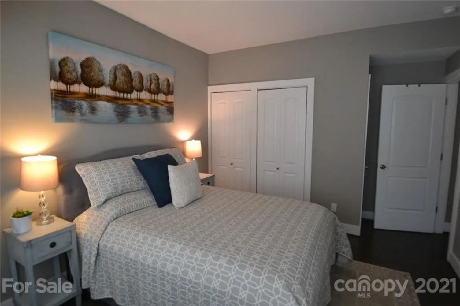 N Poplar St, Charlotte NC 28202 on Alcove