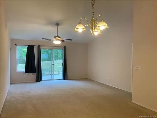 Ziegler Ln listing photo