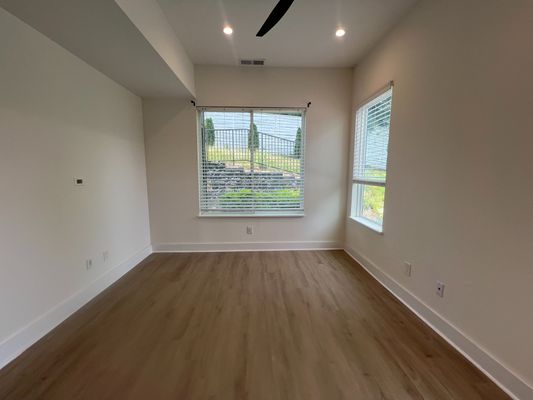 Custer Ave Se listing photo