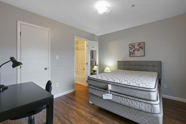 University Ct, Raleigh, NC listing photo