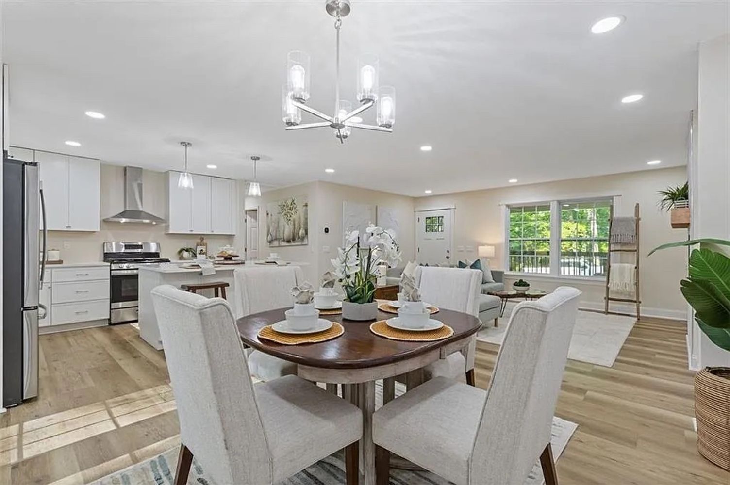 Bay Leaf Dr SE, Conyers GA 30094 on Alcove