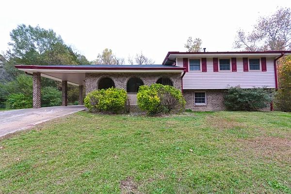 Leisure Ln, College Park, GA listing photo