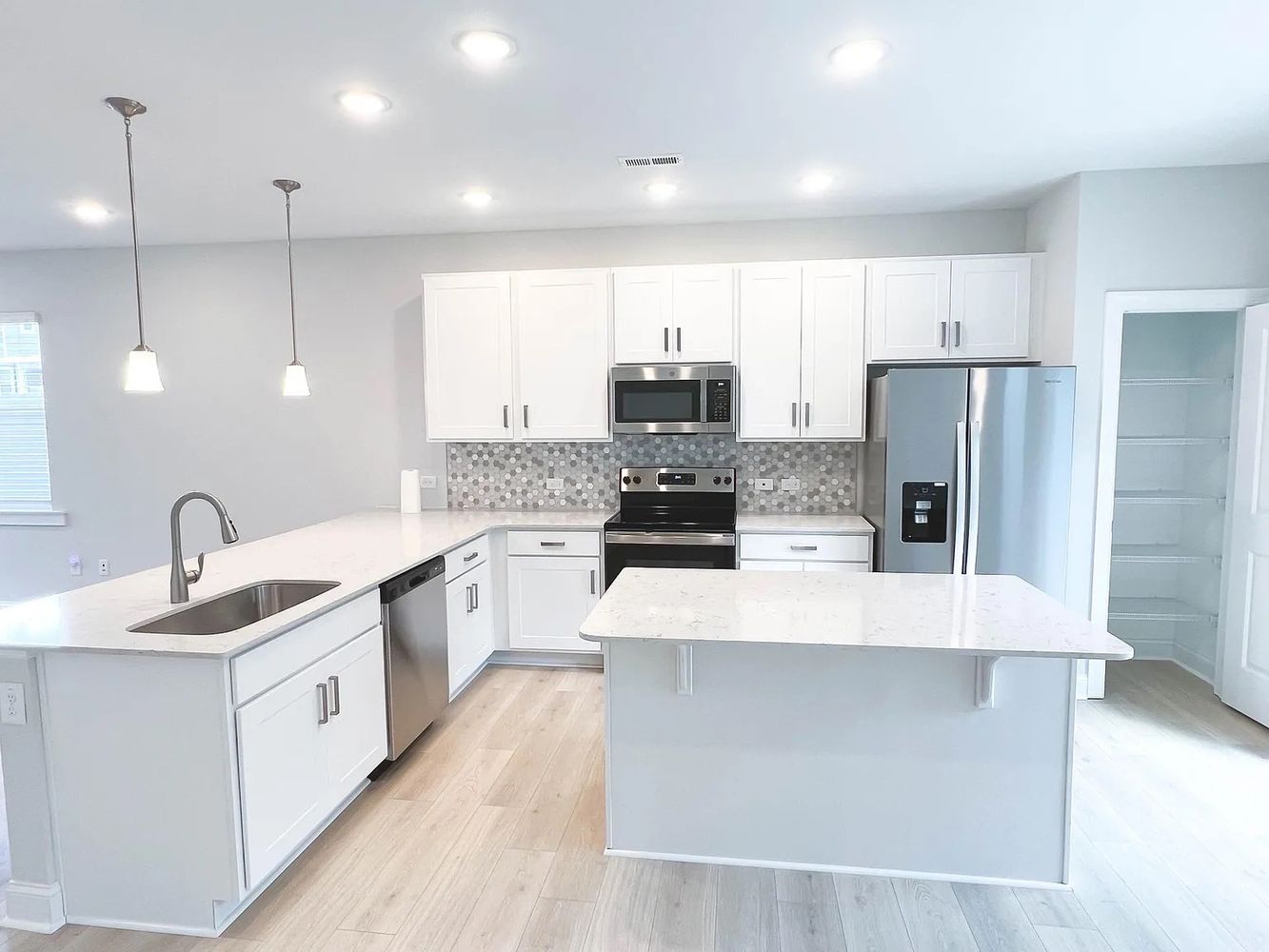 Old Grove Ln, Apex NC 27502 on Alcove