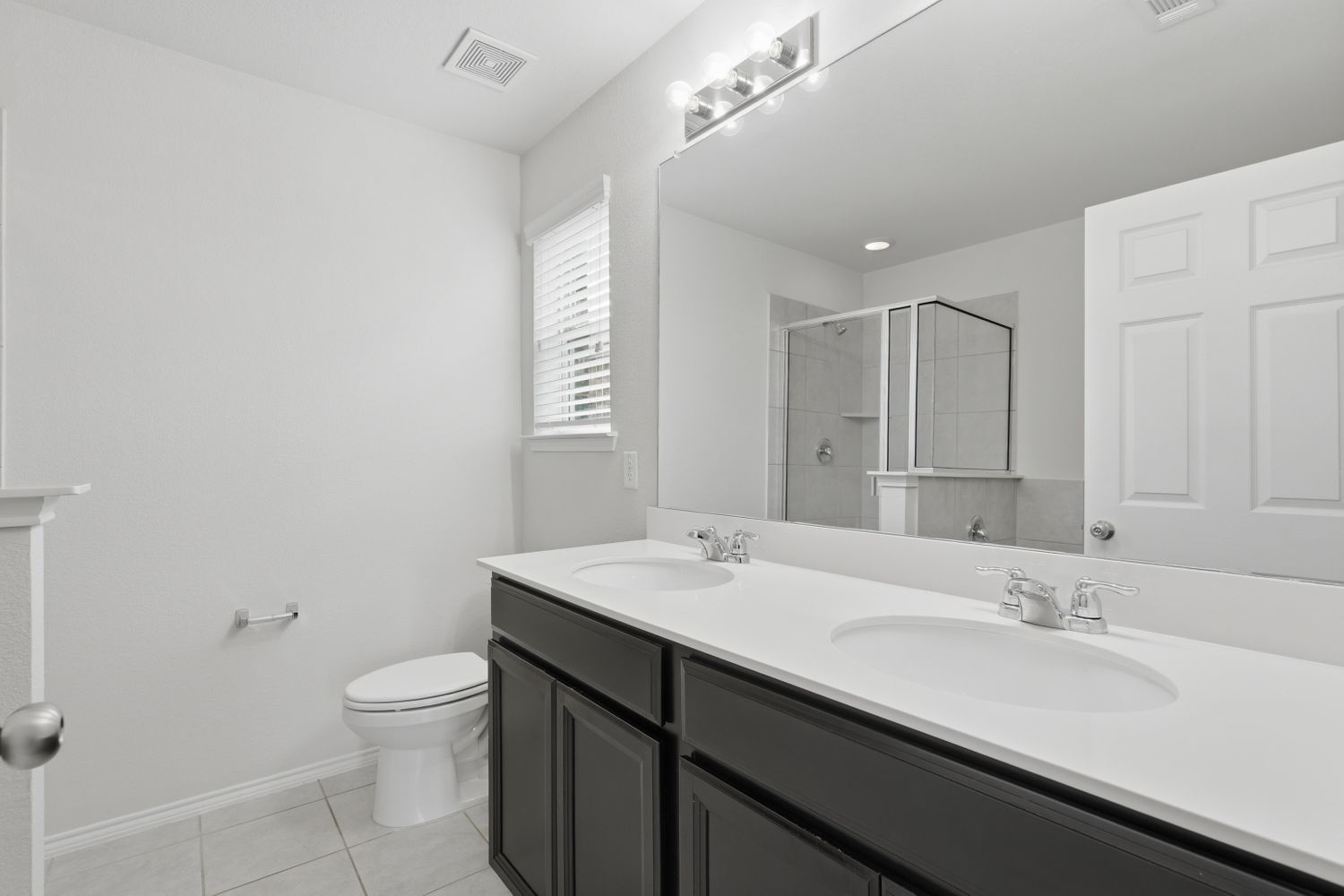 Co-living rooms at Heaton St, Forney TX 75126 on Alcove