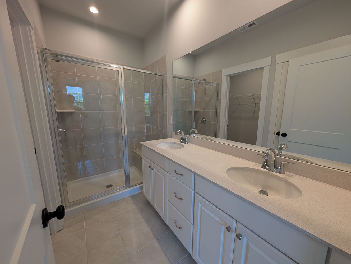 Co-living rooms at Munsing Dr, Charlotte NC 28269 on Alcove
