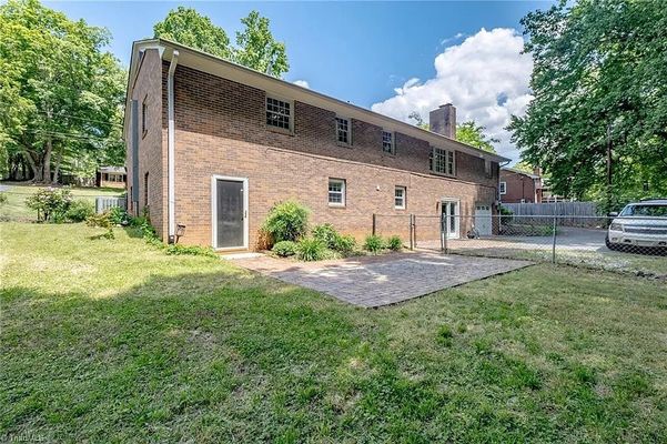 Kinnamon Rd listing photo