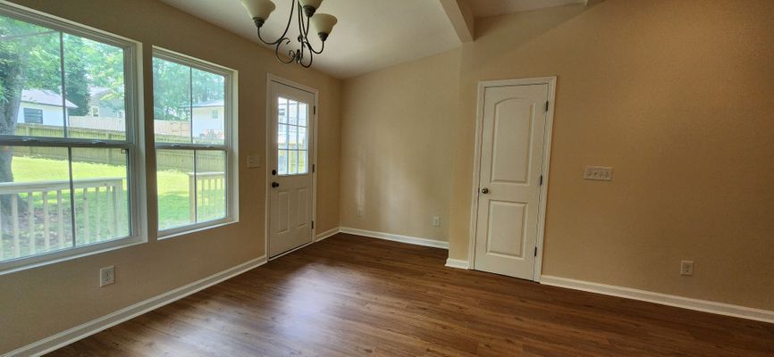 Bolton Rd Nw listing photo