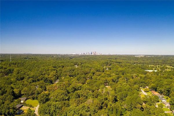 Browns Mill Rd Se listing photo