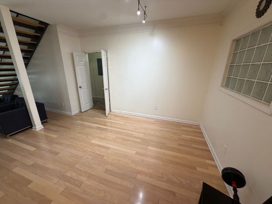17th St Nw listing photo