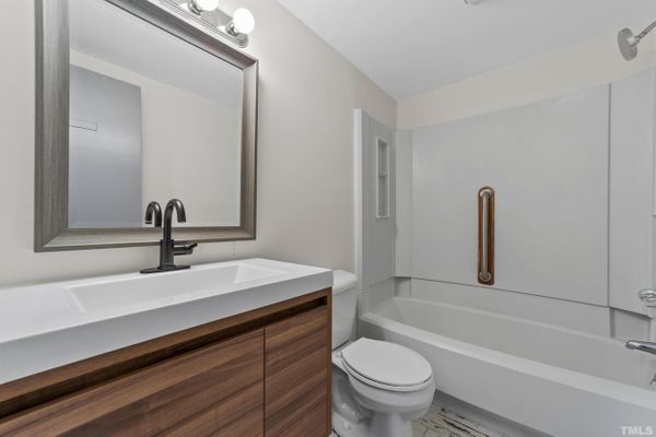 Buckingham Rd listing photo