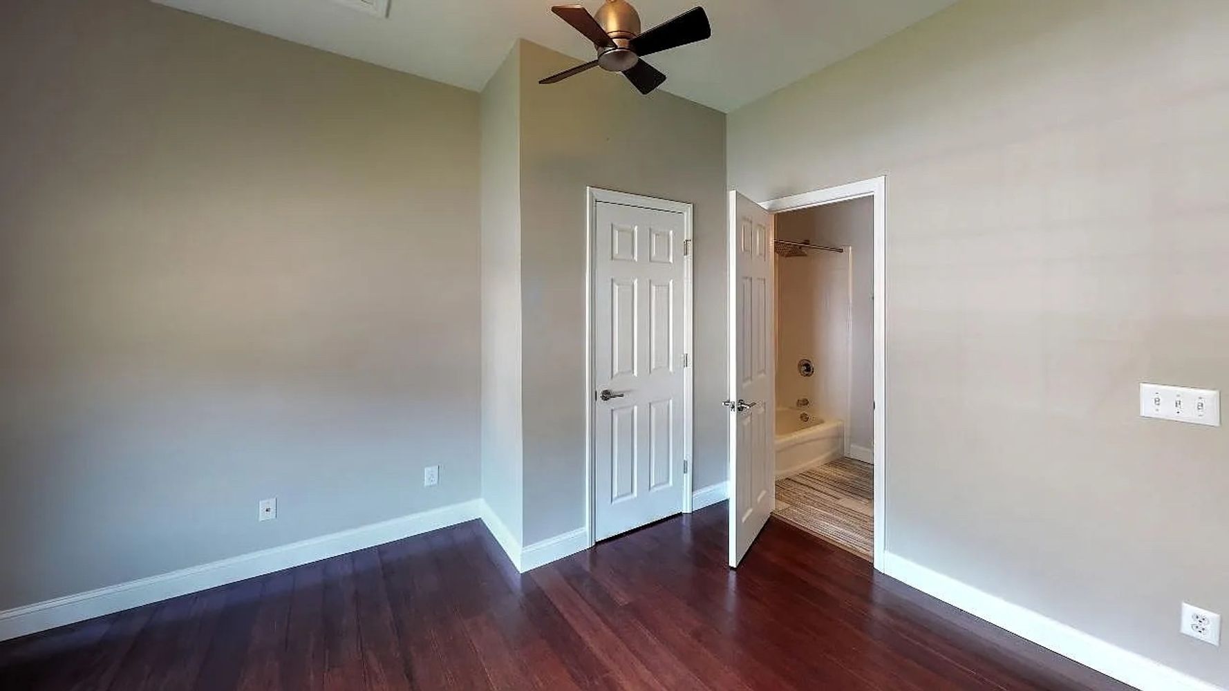 New Parkside Dr, Chapel Hill NC 27516 on Alcove