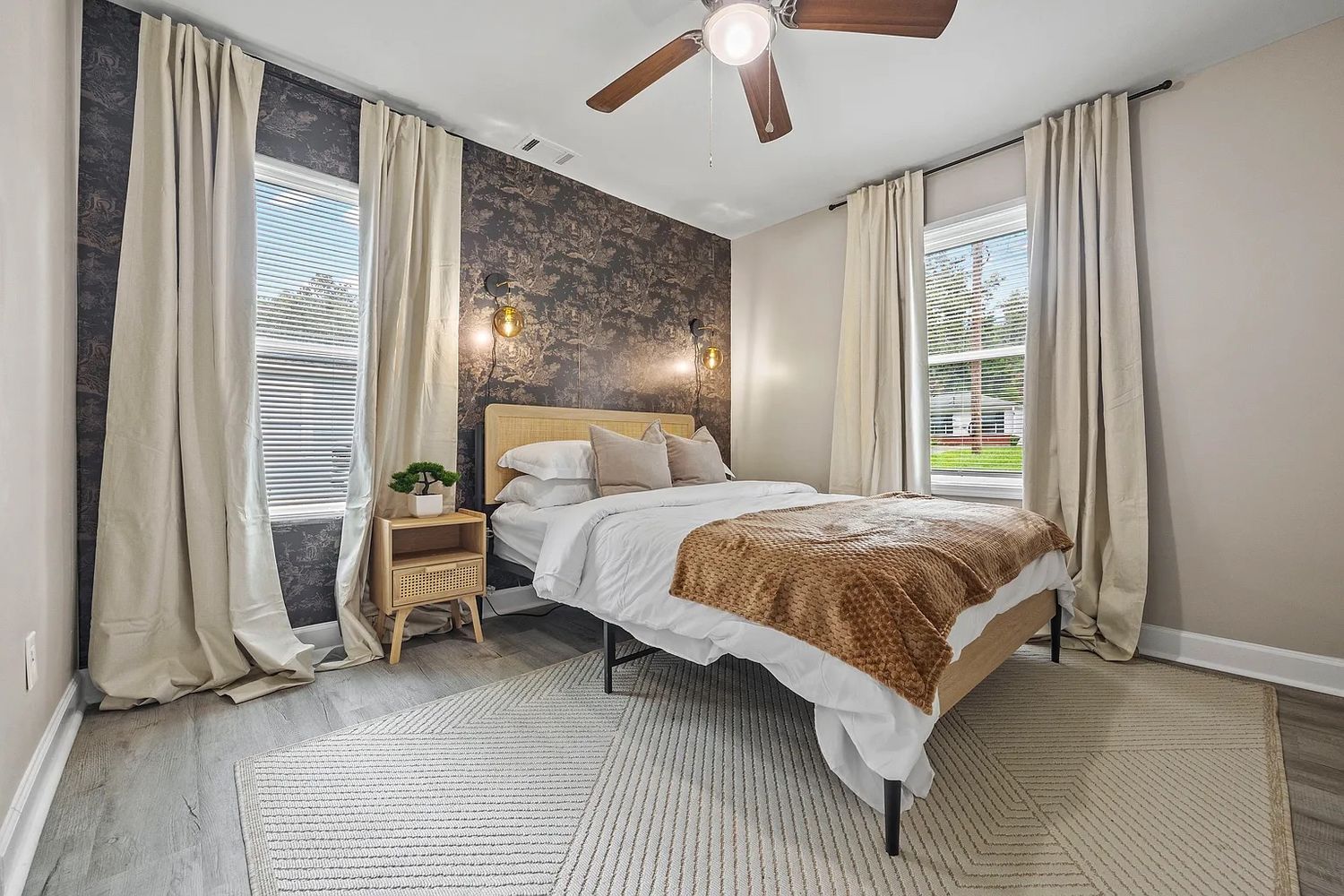 Ayrshire Cir NW, Atlanta GA 30318 on Alcove