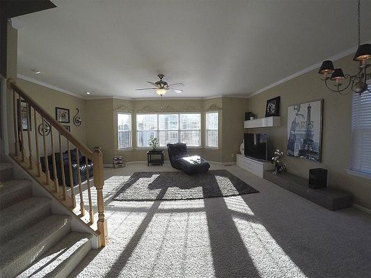 Haywards Heath Ln listing photo