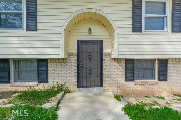 Reba Rd listing photo