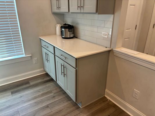 Old Grove Ln listing photo