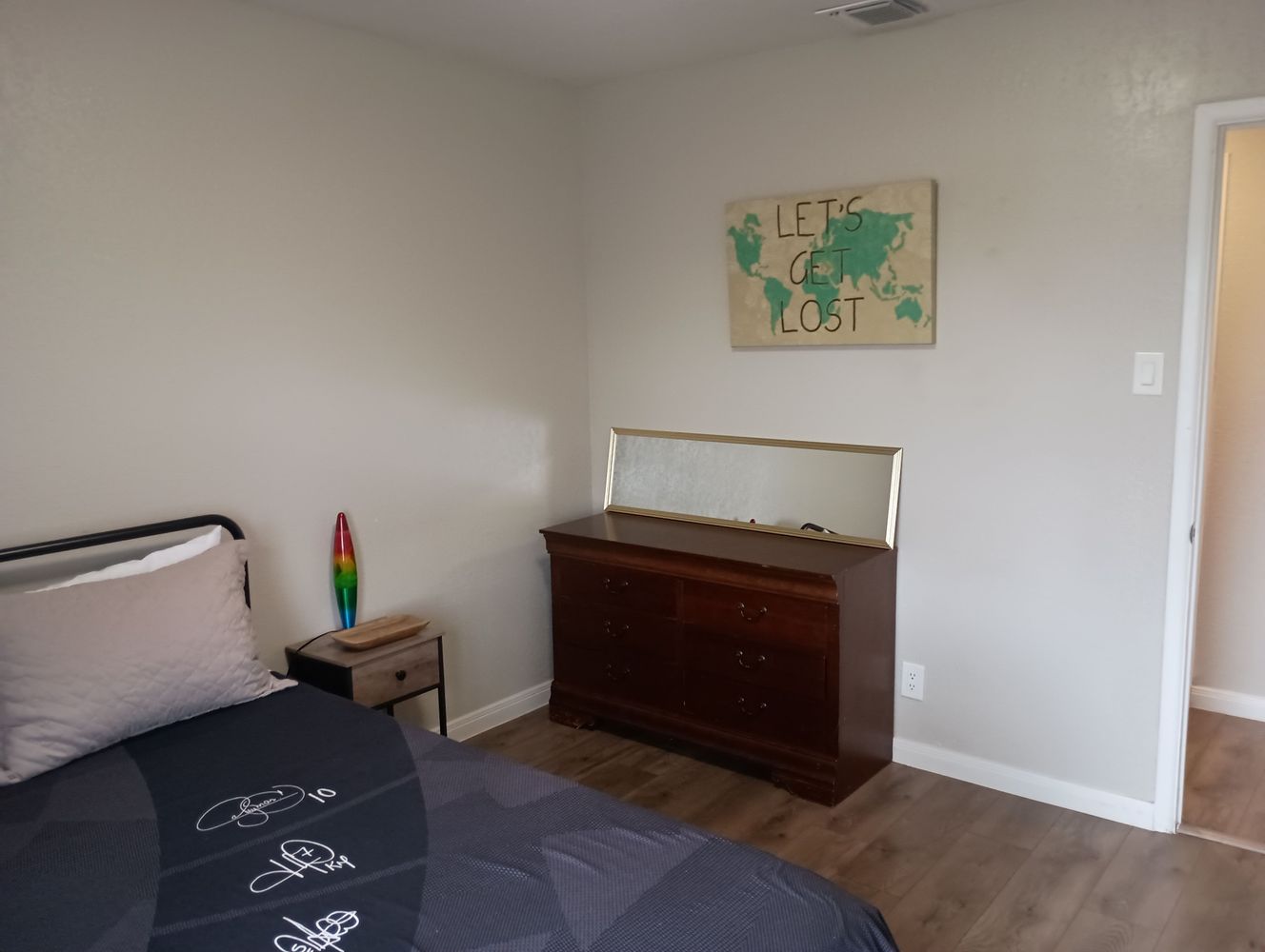 Co-living rooms at N PanAm Expy, San Antonio TX 78208 on Alcove