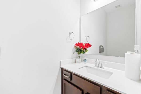 Grace Ln listing photo