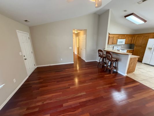 S Ridge Ave listing photo