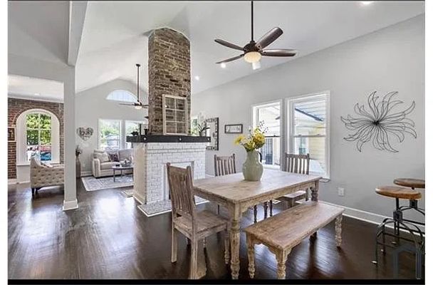 Dill Ave Sw listing photo