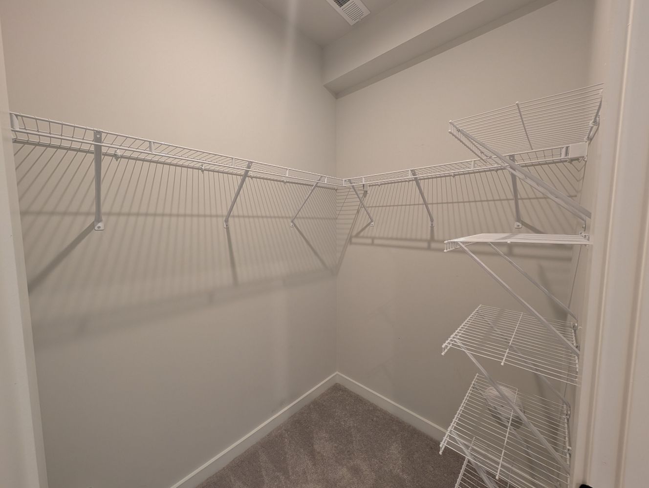 Co-living rooms at Munsing Dr, Charlotte NC 28269 on Alcove