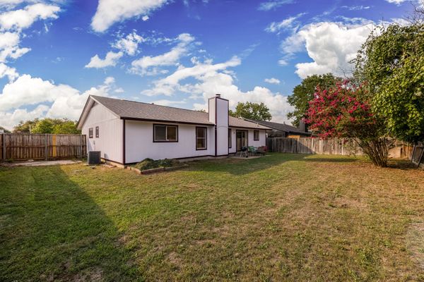 Clarksburg Dr, Austin, TX listing photo