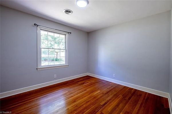 Kinnamon Rd listing photo