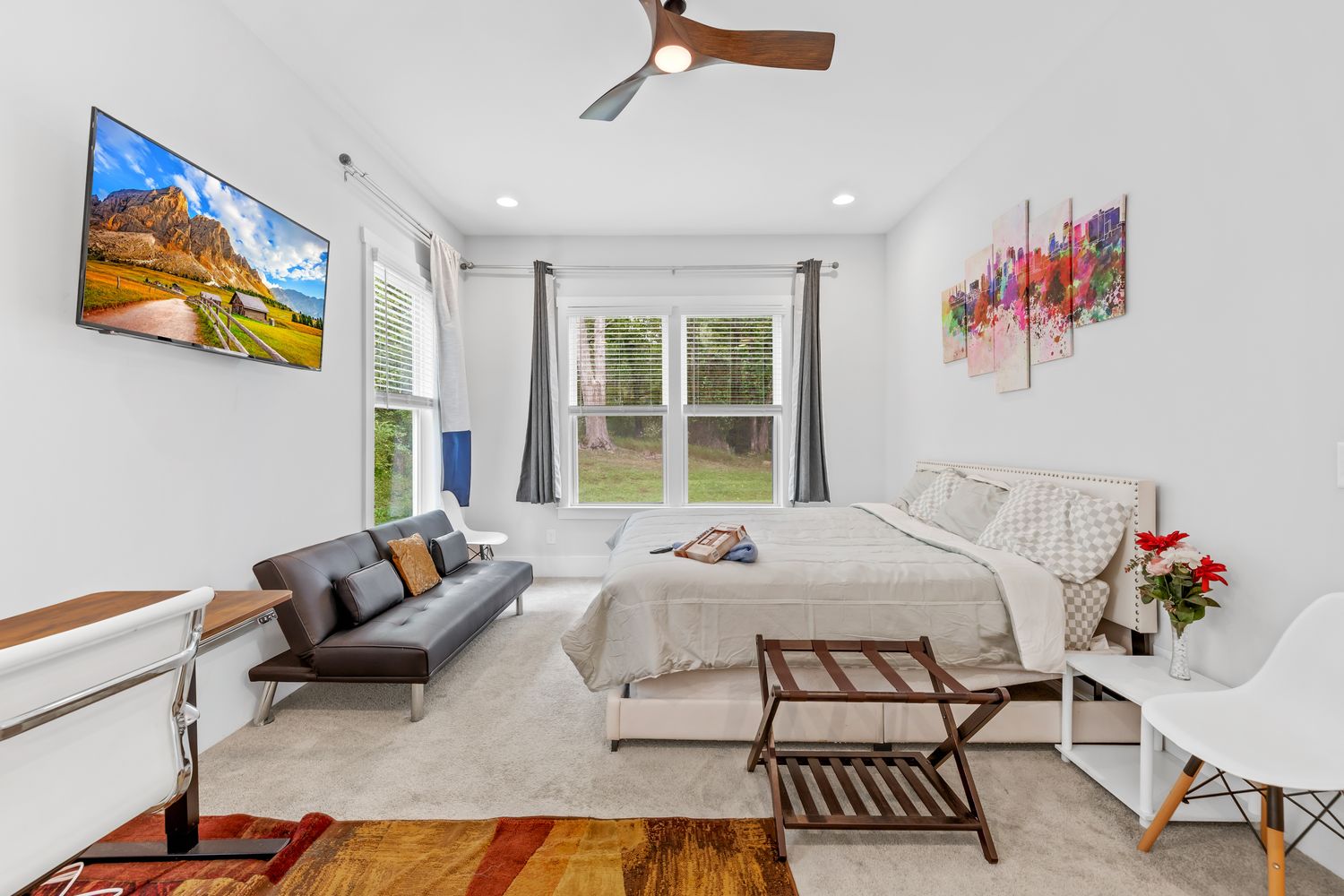 Co-living rooms at Grace Ln, Charlotte NC 28262 on Alcove