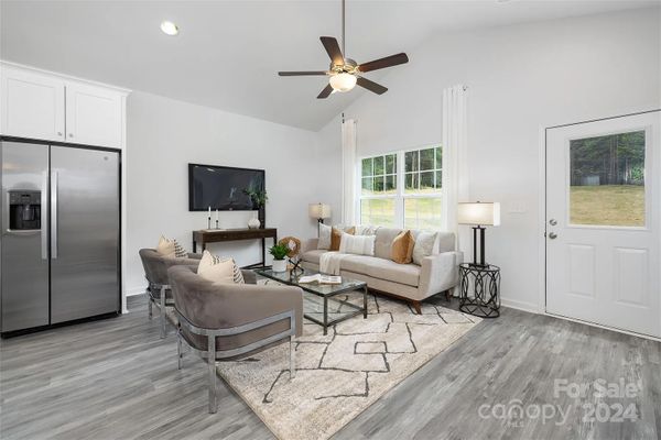 Oakwood Rd, Charlotte, NC listing photo