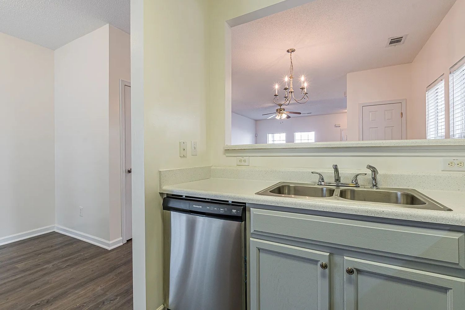 Ginnis Rd, Atlanta GA 30331 on Alcove
