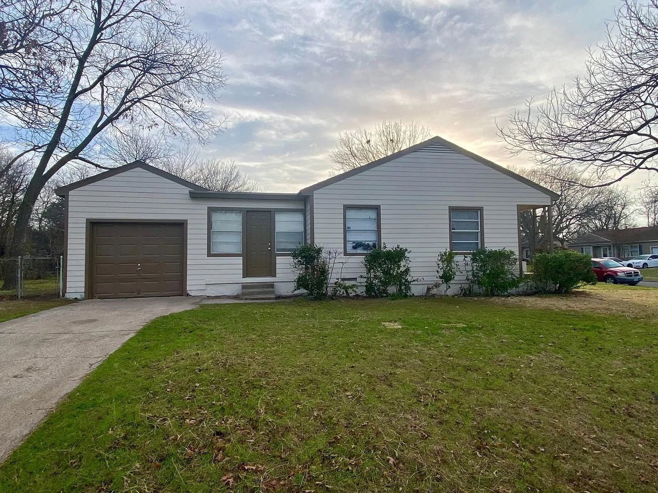 Glengariff Dr, Dallas 75228 on Alcove