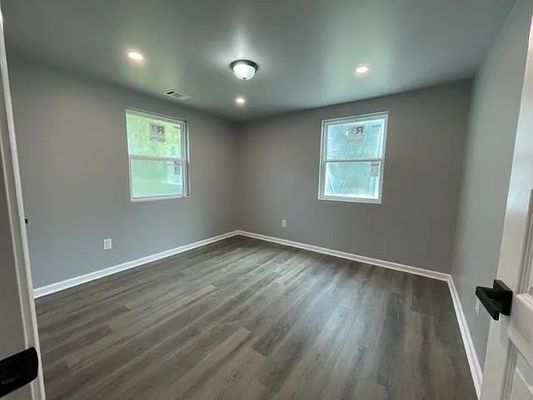 Benton St Nw listing photo