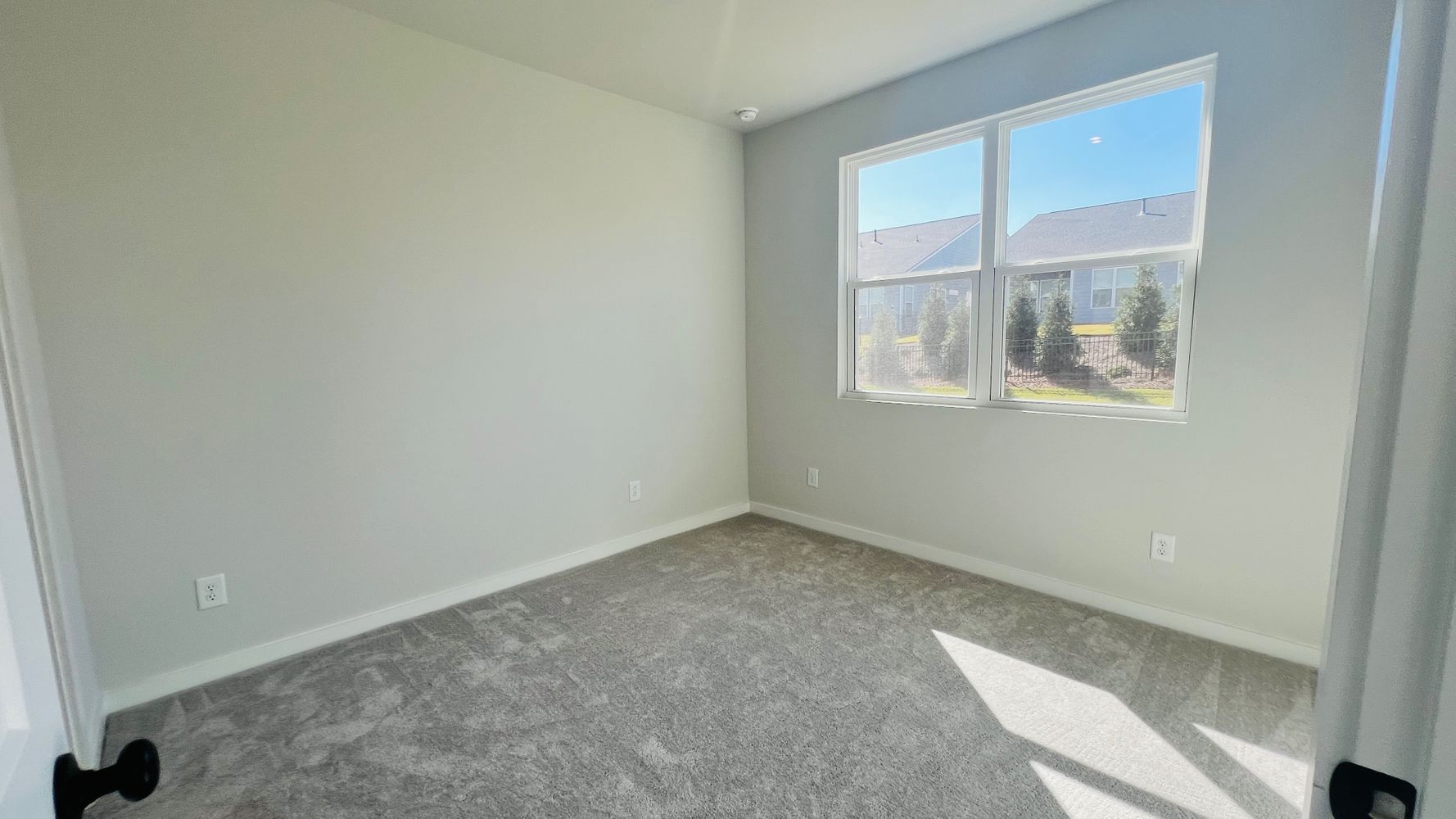 Co-living rooms at Munsing Dr, Charlotte NC 28269 on Alcove